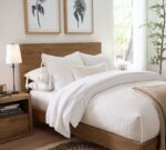 Pick-Stitch Handcrafted Cotton Linen Quilt - Image 8